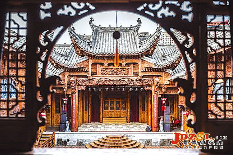 景德镇御窑景巷：保护老城文脉讲好瓷都故事