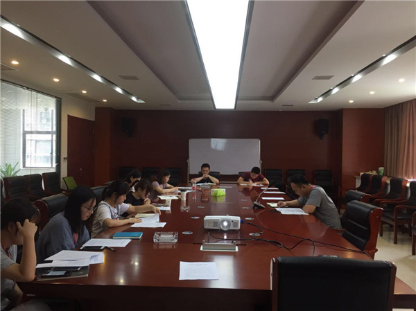 市古镇行政支部组织观看红色影片《建党伟业》