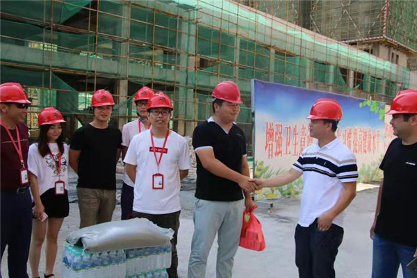 古镇公司领导夏季慰问员工