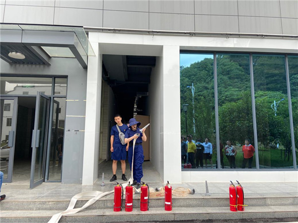 市古镇印象公司联合昌江区消防救援大队组织开展消防演练培训