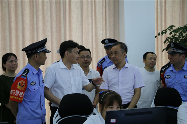 邹永胜一行调研中心城区停车场和静态交通一体化项目