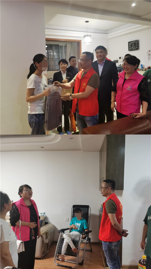 关爱儿童，党员志愿者在行动