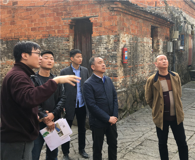 胡景平现场调研市古镇投资公司重点项目