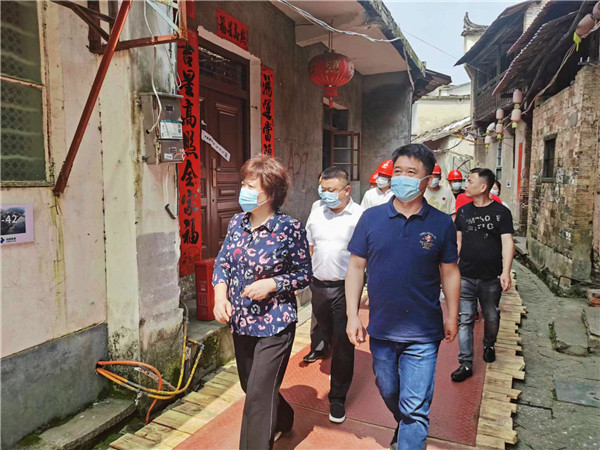 史晓莲调研昌江区三河村昌江水生态保护提升工程