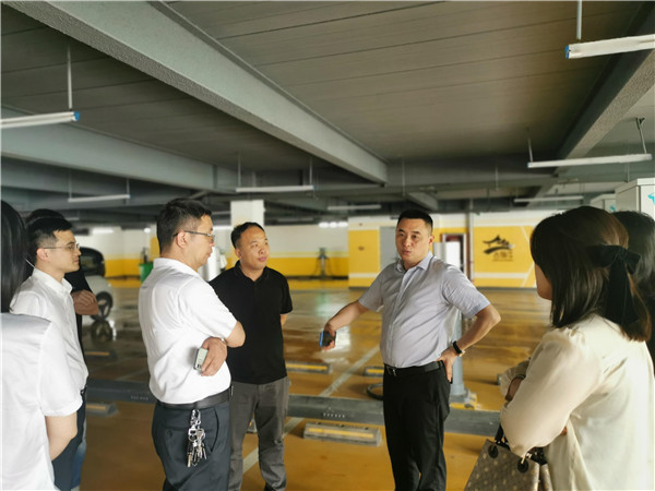 市古镇投资公司与农商行就新能源项目融资开展合作交流