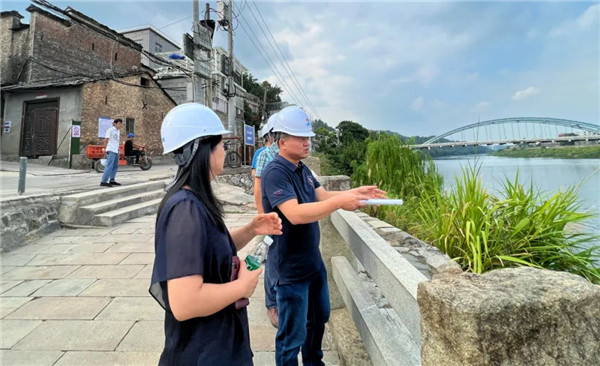 熊彤调研昌江区三河村昌江水生态保护提升工程