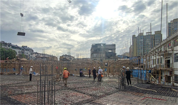 谢玮调研公司在建工程建设进度