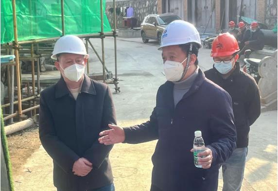 汪同茂到三闾庙开展文物保护督导工作