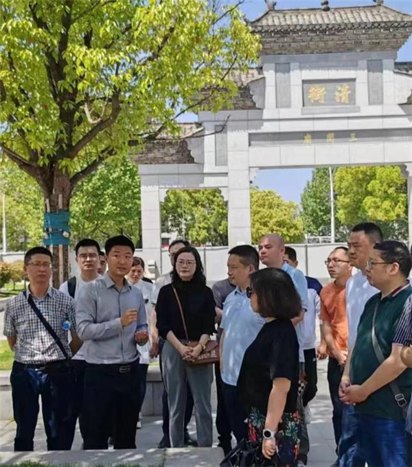 代继波一行到三闾庙考察调研历史文化街区保护修缮工作