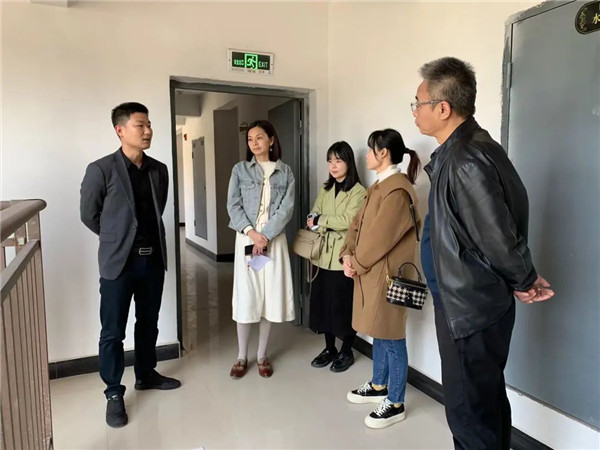 吴浩明到古镇天御小区开展调研工作