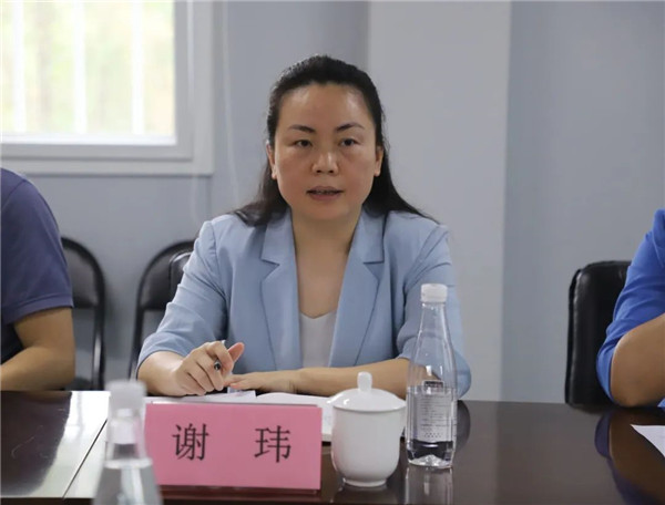 周长根一行深入各单位开展调研座谈会