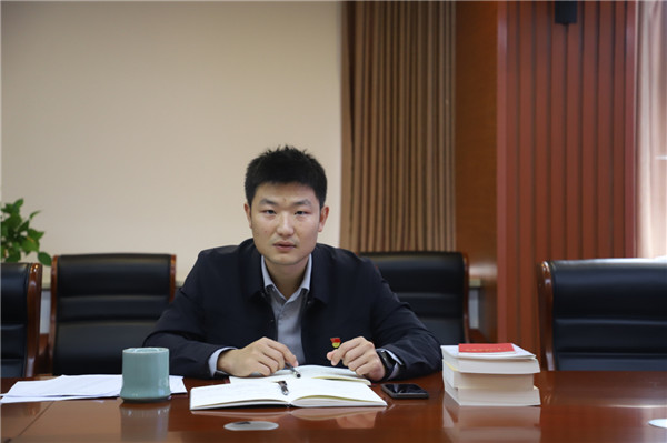 市古镇投资公司行政党支部传达学习习近平总书记在江西考察时的重要讲话精神