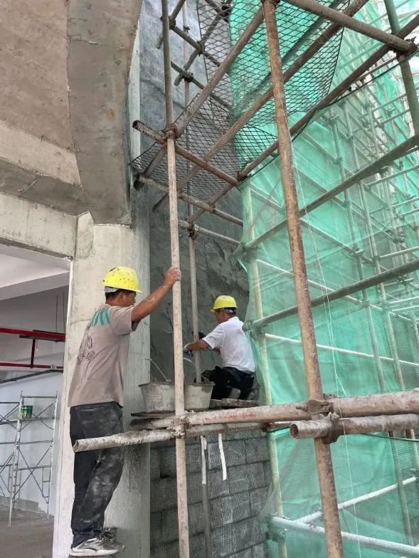 不惧高温 “热”力十足！致敬高温下坚守岗位的古镇工作者（二）