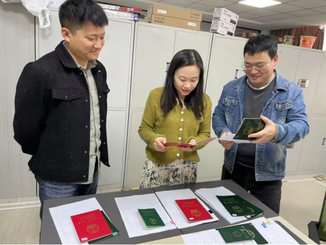 市古镇投资公司圆满完成职称和职业资格评审专项工作