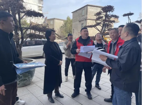 市古镇投资公司现场联动办公，解决项目办证难题