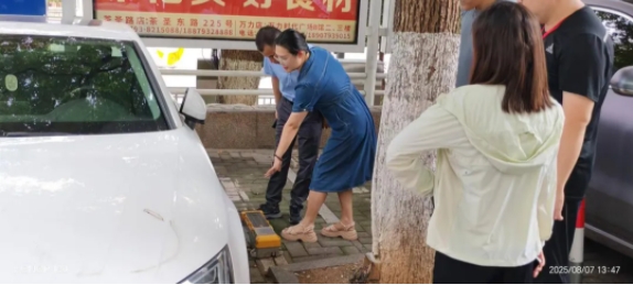 古镇智慧公司与景德镇市停管大队联合赴上饶考察停车管理工作